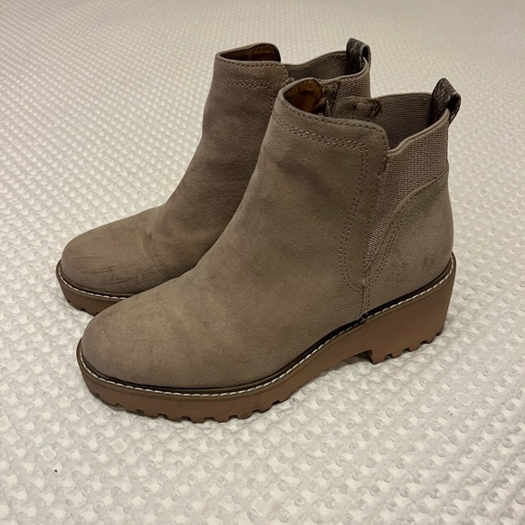 Universal Thread Taci Boots - Picture 2 of 7